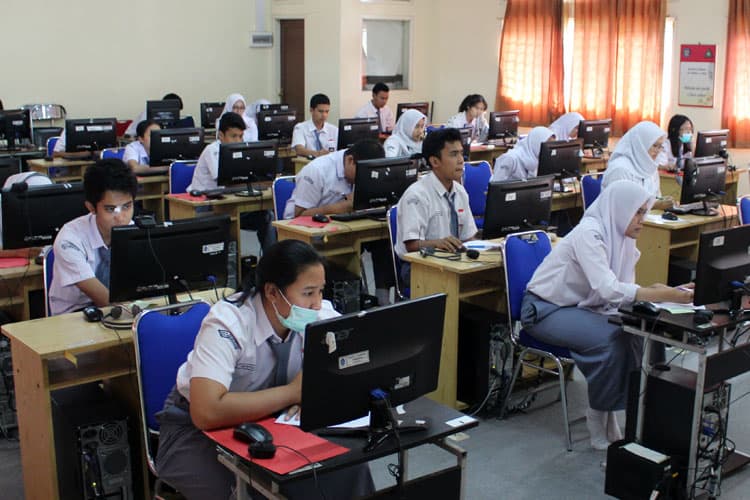 lab komputer