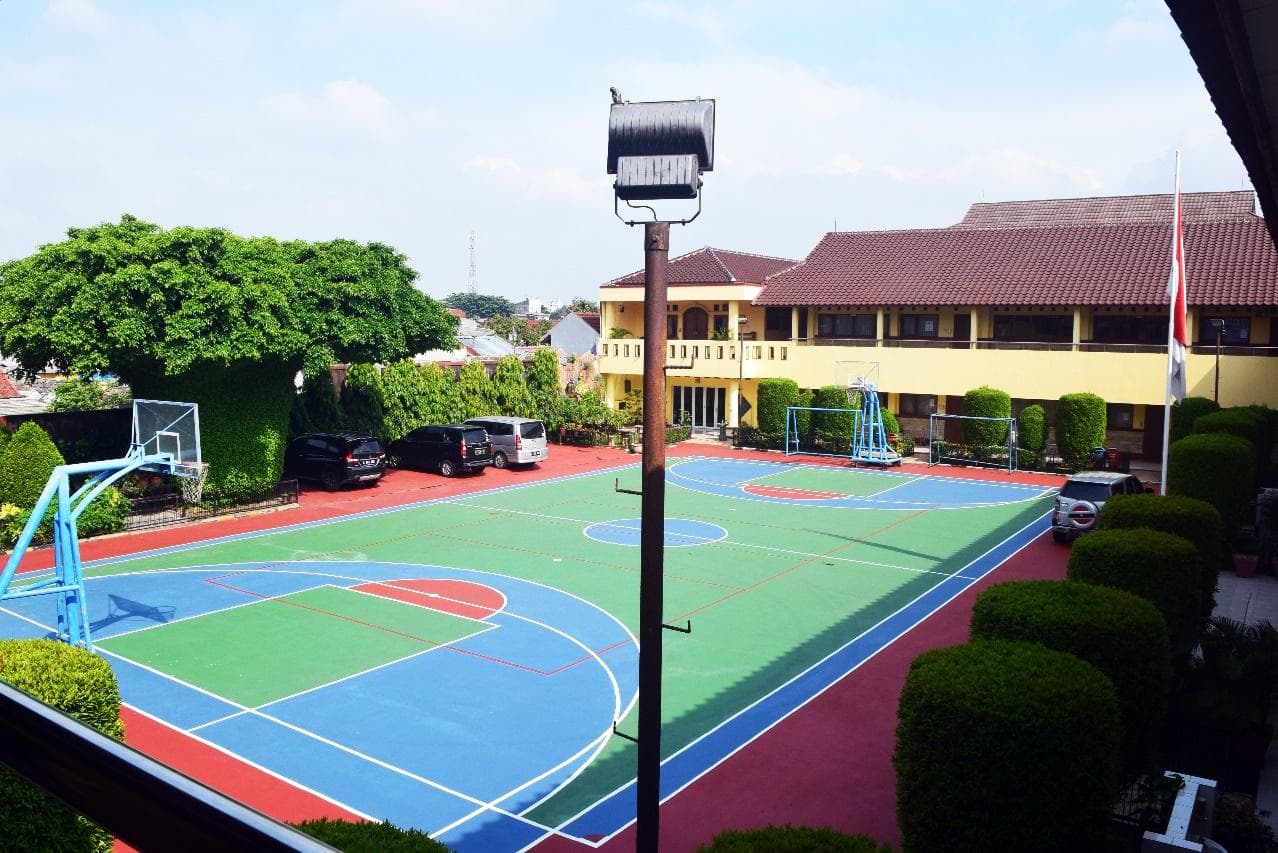 lapangan olahraga